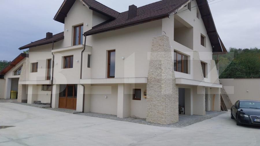 Casă individuală cu 8 camere cu Canalizare în Căprioru