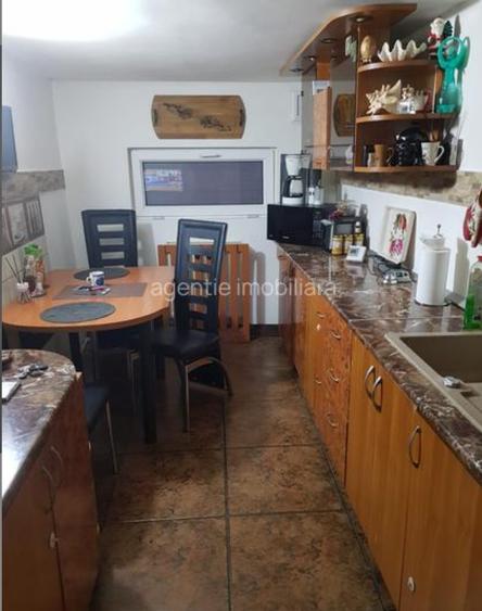 Casă cu 3 camere cu Canalizare în ICIL