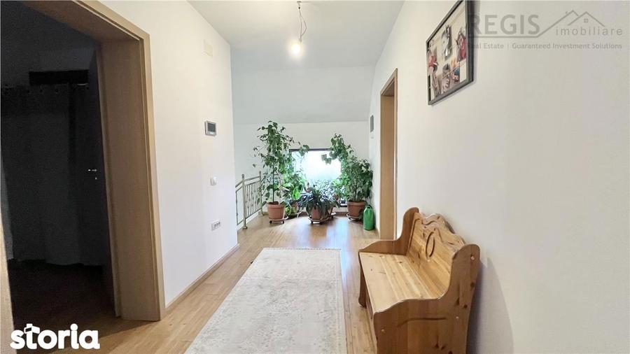 Casă cu 6 camere cu Canalizare în Tractorul
