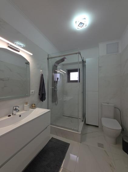Apartament cu 4 camere semidecomandat, mobilat în Dorobanți