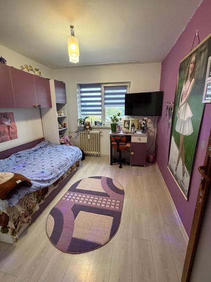 Apartament cu 3 camere decomandat, mobilat în Valea Rosie