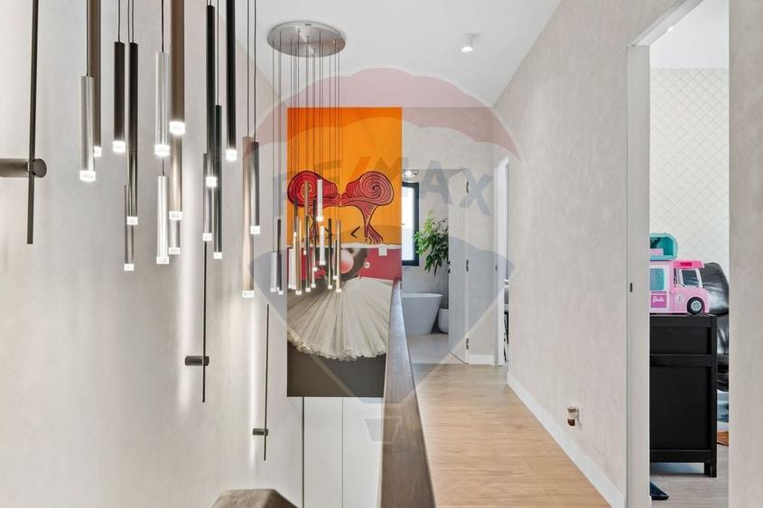 Duplex cu 4 camere cu Piscina în Corbeanca