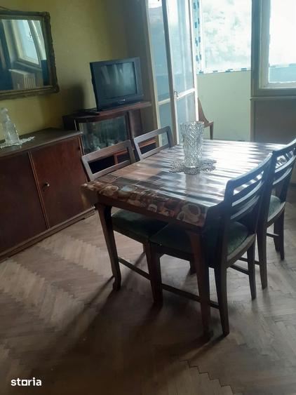 Apartament cu 2 camere semidecomandat în Vatra Luminoasă