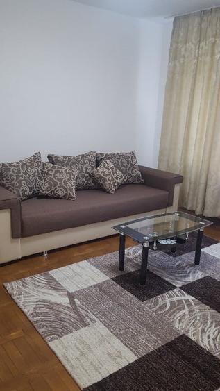 Apartament cu 3 camere semidecomandat în Chibrit