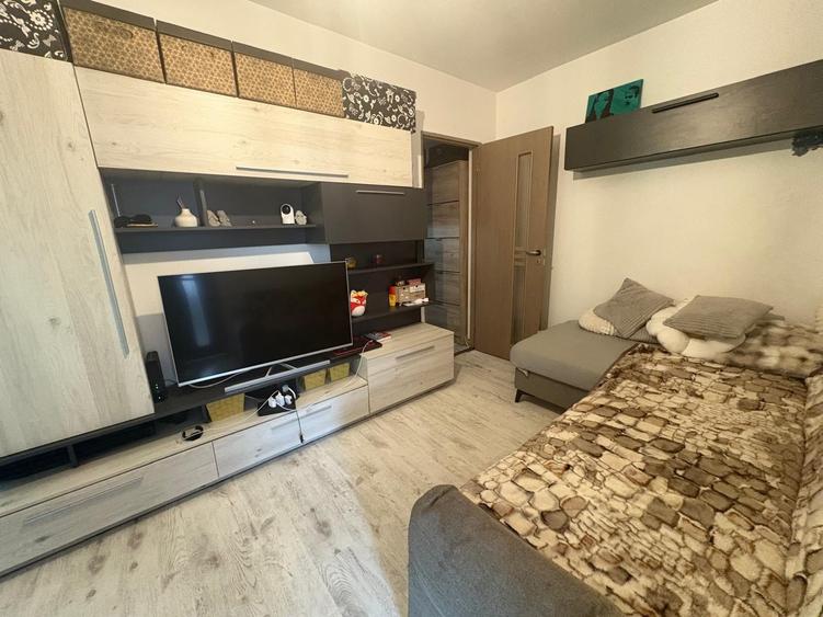 Apartament cu 2 camere nedecomandat în Tătărași