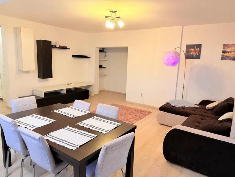 Apartament cu 3 camere decomandat în Valea Lupului