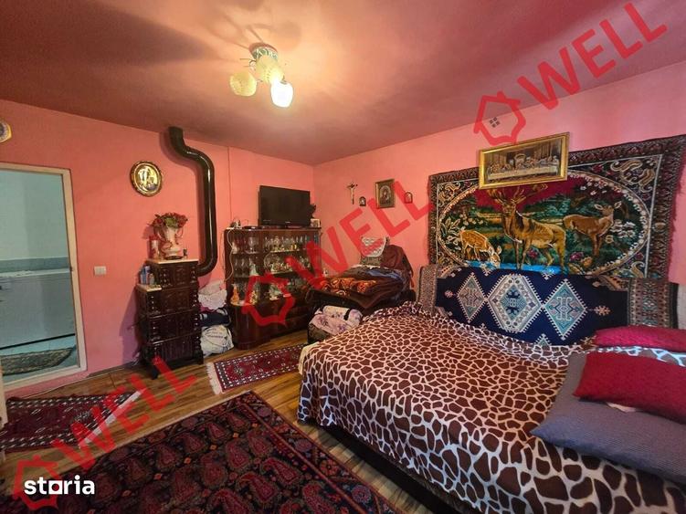 Casă cu 2 camere cu Teren 966 Mp în Barcani