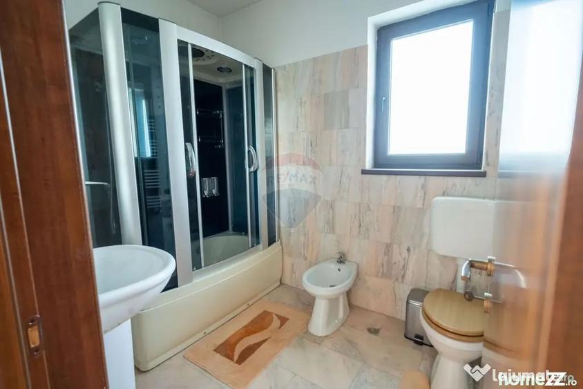 Casă cu 5 camere cu Teren 500 Mp în Brănești