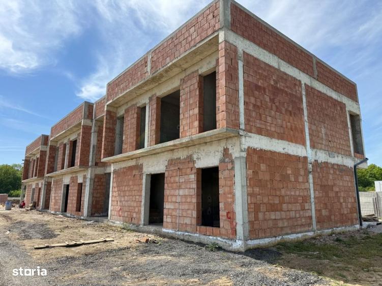 Eleganta si natura: vila urbana exclusivista in Tunari - 3