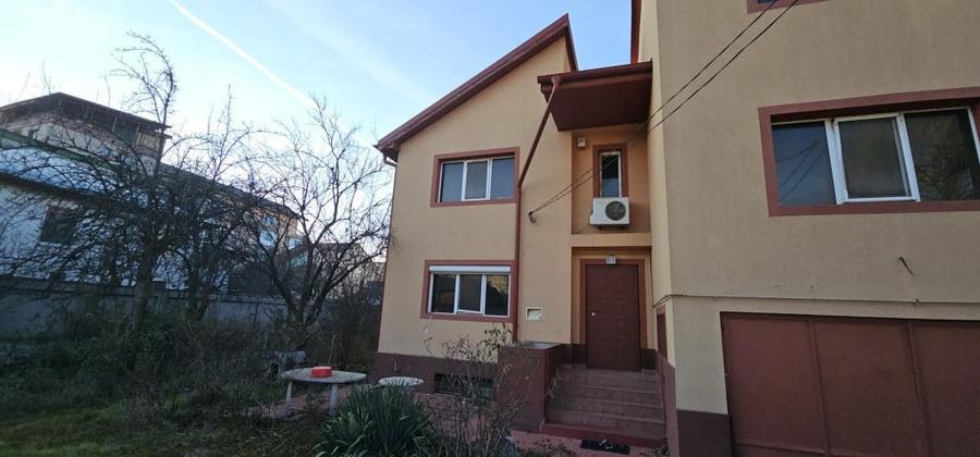 Casă cu 6 camere cu Teren 720 Mp în Bucureștii Noi