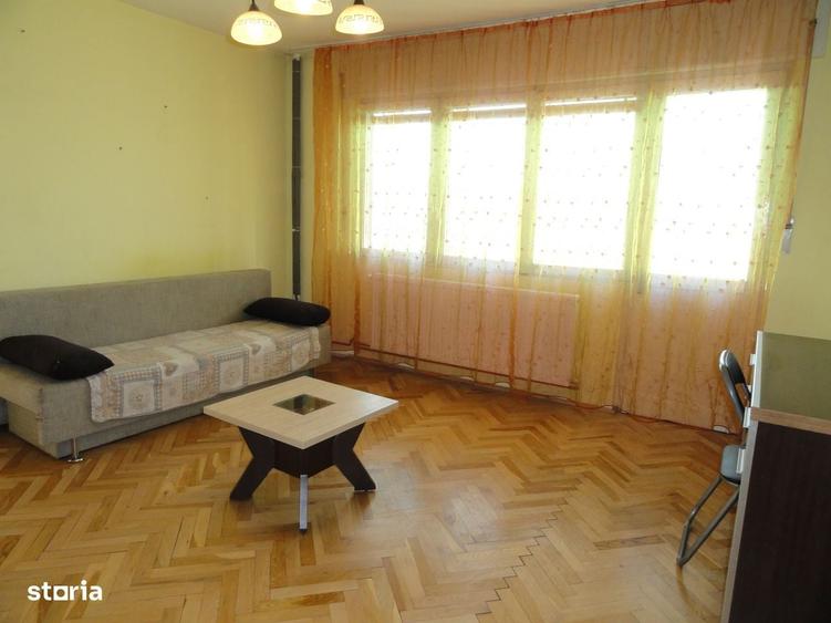 Apartament cu 2 camere în Romanilor
