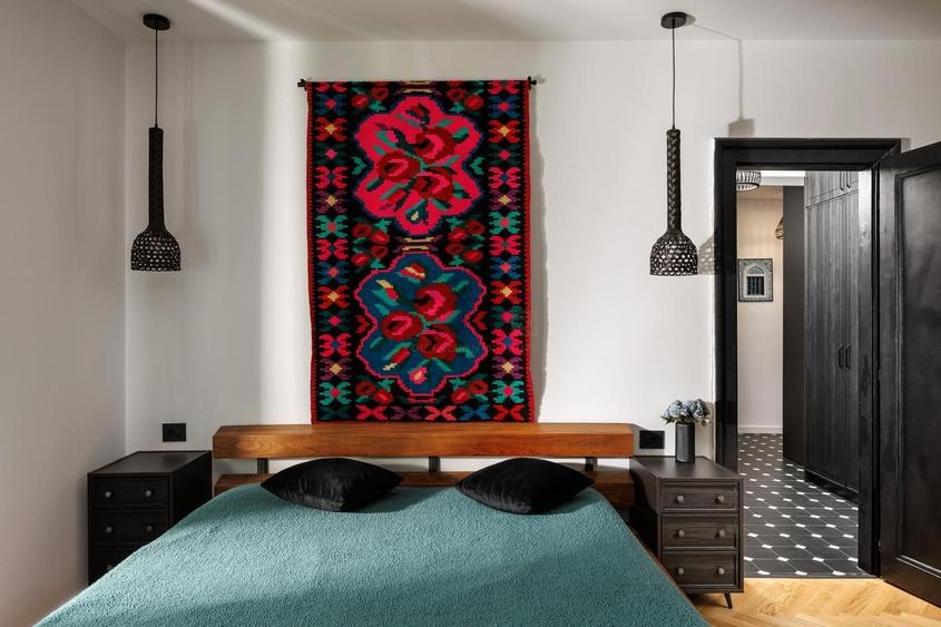 Apartament cu 3 camere decomandat în Centrul Istoric