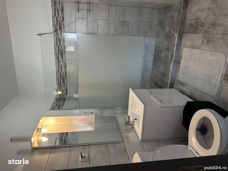 Apartament cu 3 camere decomandat în Florești — fotografia 1