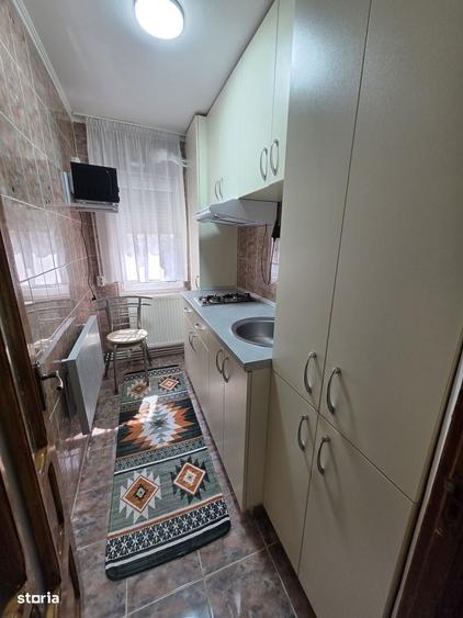 Apartament cu 2 camere semidecomandat în Viziru 1