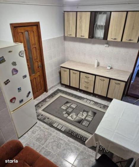 Apartament cu 2 camere decomandat, mobilat în Km 4