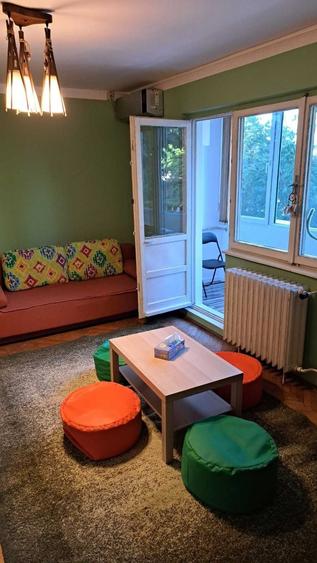 Apartament cu 3 camere semidecomandat în Dacia