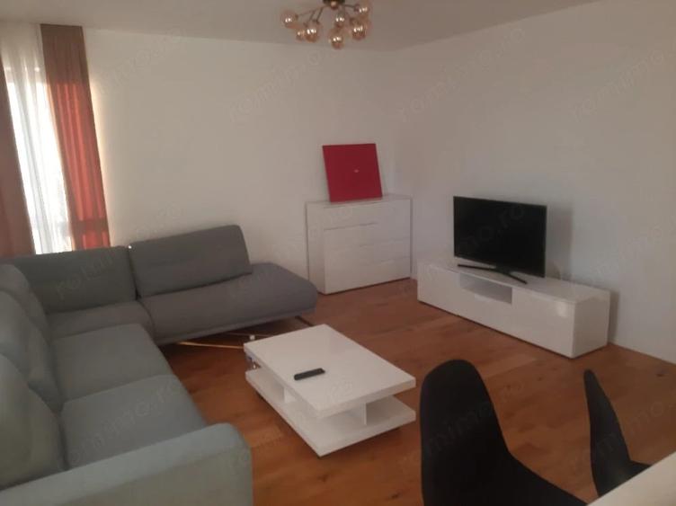 Apartament cu 2 camere decomandat în Băneasa