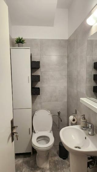 Casă cu 5 camere cu Canalizare în Băneasa