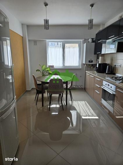 Apartament 3 camere, ultracentral, Bulevardul Traian - 1