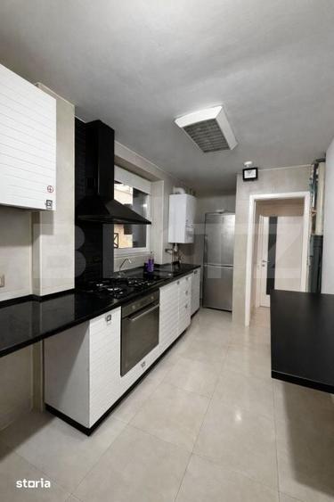 Apartament cu 4 camere decomandat în George Enescu