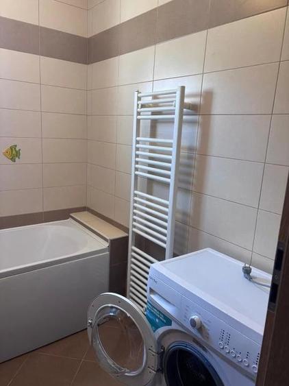 Apartament cu 2 camere decomandat în Valea Aurie