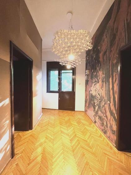 Apartament cu 4 camere în Primăverii
