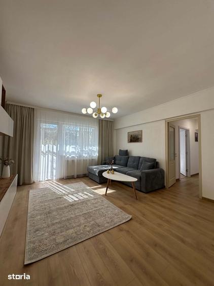 Apartament cu 3 camere decomandat în Micro 15