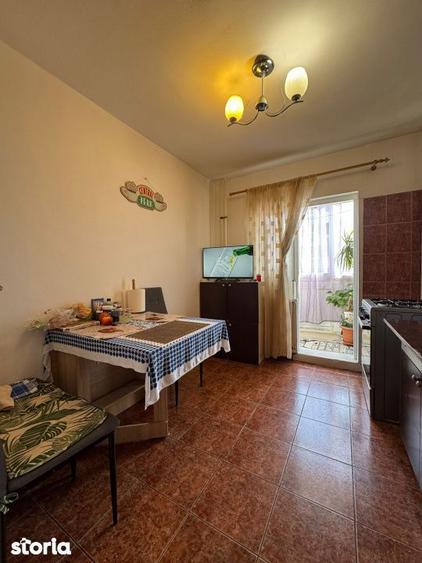 Apartament cu 3 camere decomandat în Rahova