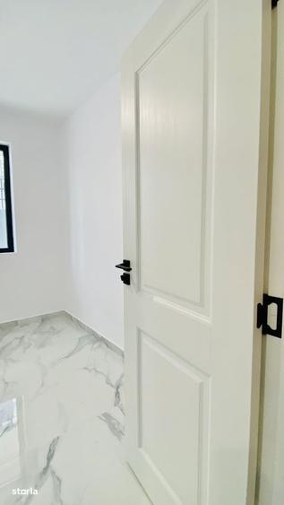 Apartament cu 6 camere decomandat în Central