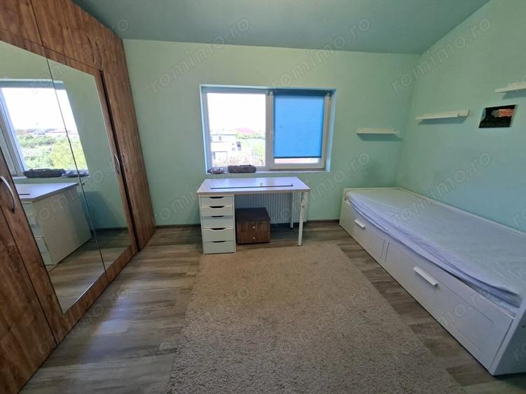 Apartament cu 3 camere decomandat în Giarmata