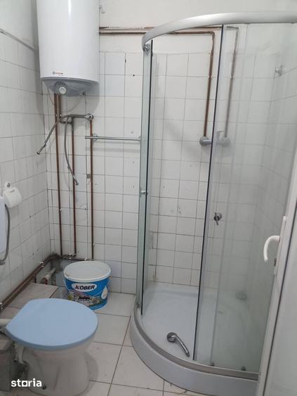 Spațiu comercial, de 900 mp, în Ilieni