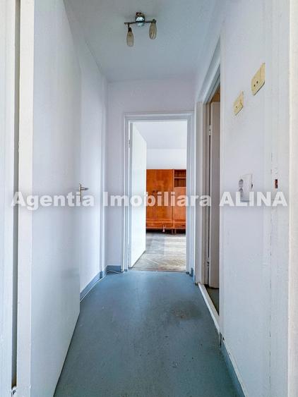 Apartament cu 2 camere semidecomandat în Piața Centrală