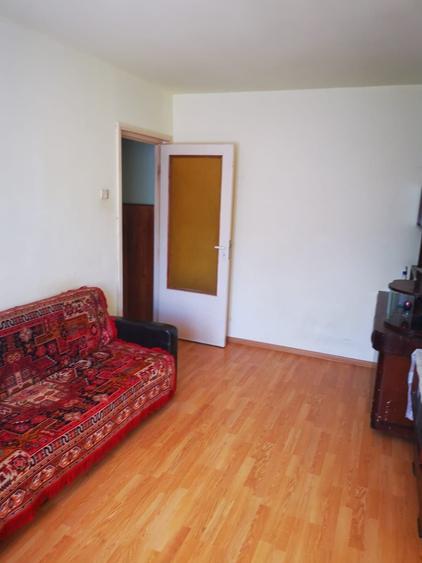 Apartament cu 2 camere nedecomandat în Central