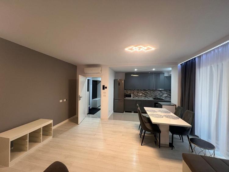 Apartament cu 2 camere semidecomandat, mobilat în Aradului