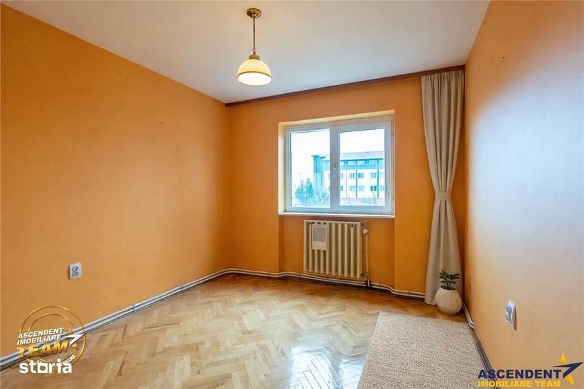 Apartament cu 4 camere în Sânzieni
