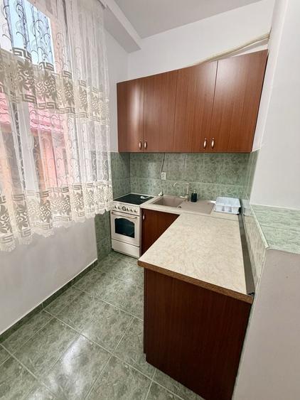 Casă cu 2 camere cu Teren 190 Mp în Central