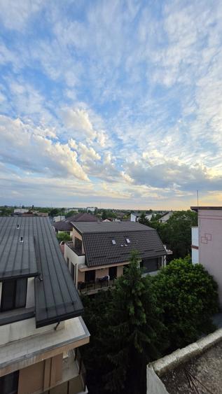 Apartament cu 34 camere decomandat în Chitila