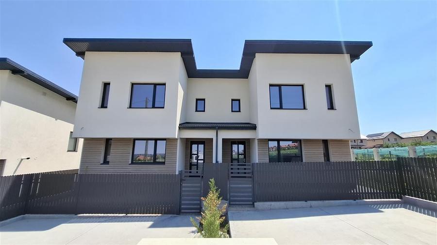 Duplex cu 4 camere cu Canalizare în Valea Lupului