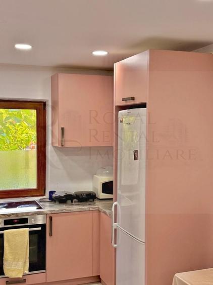Apartament cu 4 camere decomandat, mobilat în Mărăști