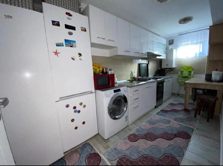 Apartament cu 2 camere decomandat în Cug