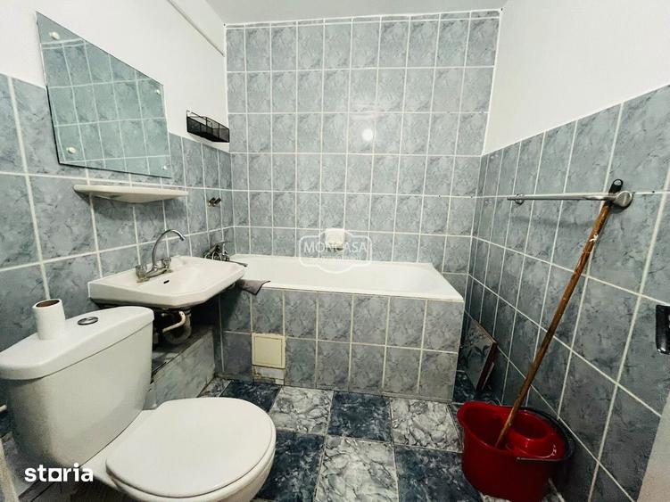 Apartament cu 4 camere decomandat în Central