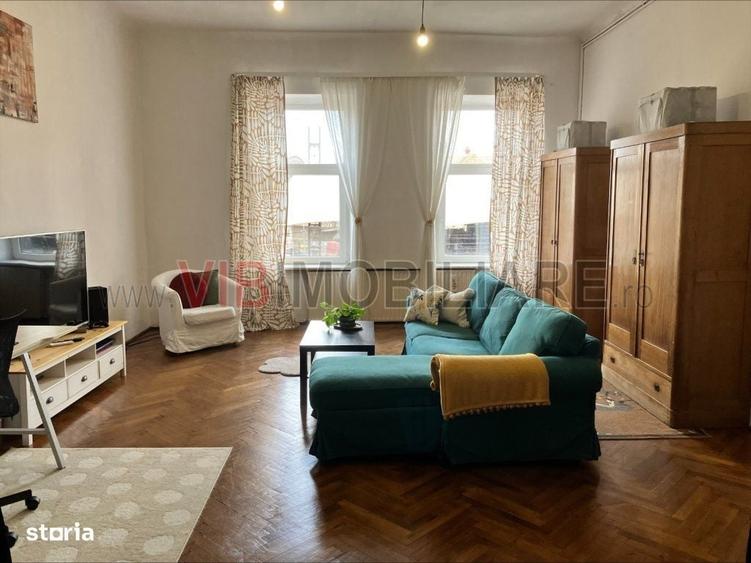 Apartament spatios cu 1 camera, 71 mp, in cladire istorica, pe malul r - 1