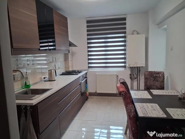 Inchiriez apartament 2 camere complet renovat modern (Sinaia) Platou Izvor - 1
