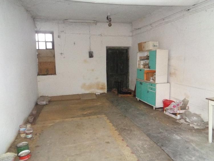 Casă cu 7 camere cu Canalizare în Semicentral