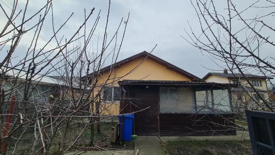 Casă cu Teren 500 Mp în Tărtășești