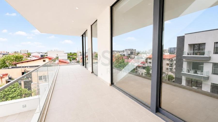 Apartament cu 3 camere decomandat în Aviației