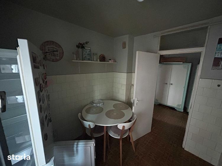 Apartament cu 2 camere semidecomandat în Soarelui