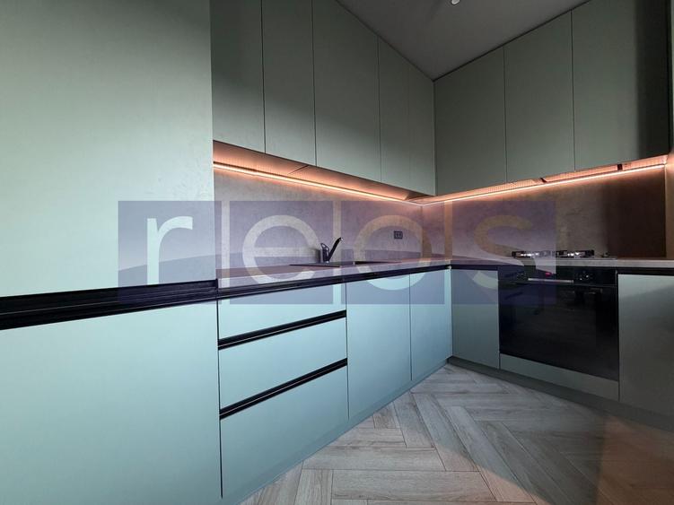 Apartament cu 3 camere decomandat în Străulești