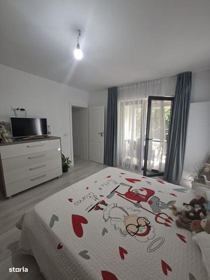 Casă cu 3 camere în Griviței