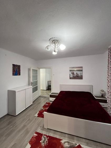 Casă cu 4 camere cu Teren 800 Mp în Central